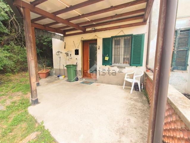 Villetta indipendente in vendita di 148 m² in Frazione Zelassi, 4
