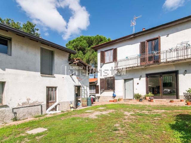 Villetta indipendente in vendita di 149 m² in Via Fratelli Cairoli, 1