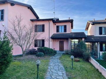 Villetta indipendente in vendita di 149 m² in Via Mongò, 26