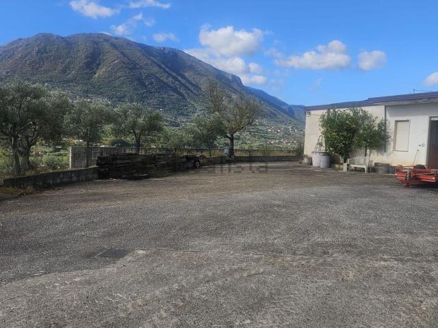 Villetta indipendente in vendita di 149 m² in Via Pietreionne