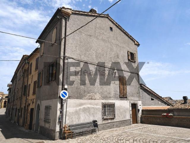 Villetta indipendente in vendita di 149 m² in Via Roma, 49