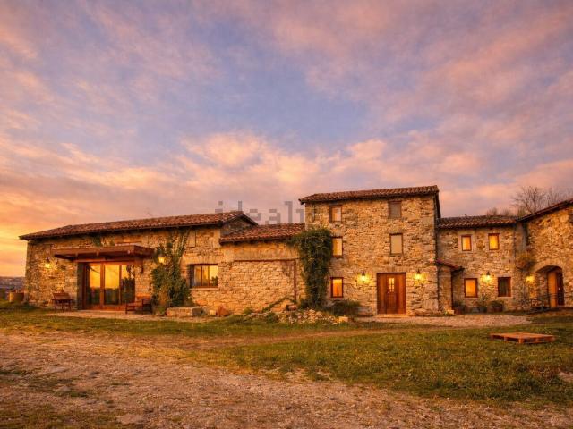 Villetta indipendente in vendita di 1500 m²