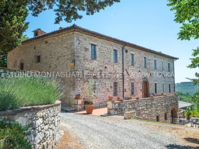 Villetta indipendente in vendita di 1400 m² in Via Chiantigiana