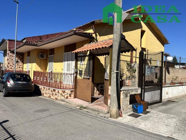 Villetta indipendente in vendita di 150 m² in Via Vitt. Veneto