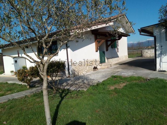 Villetta indipendente in vendita di 150 m² in Via Conti