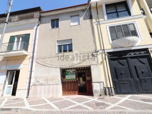 Villetta indipendente in vendita di 150 m² in Via Cavour, 33