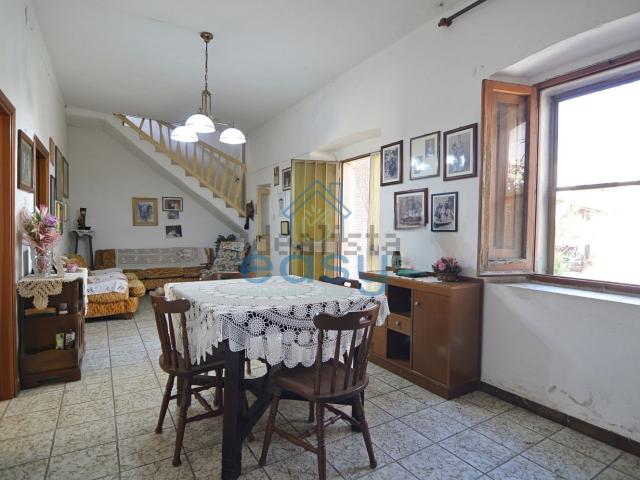 Villetta indipendente in vendita di 150 m² in Via Cagliari