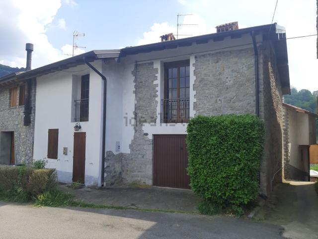 Villetta indipendente in vendita di 150 m² in Via Camonier, 23
