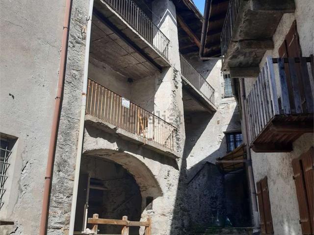 Villetta indipendente in vendita di 150 m² in Via Castello, 1