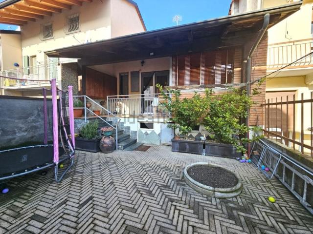 Villetta indipendente in vendita di 150 m² in Via Crescentino, 7