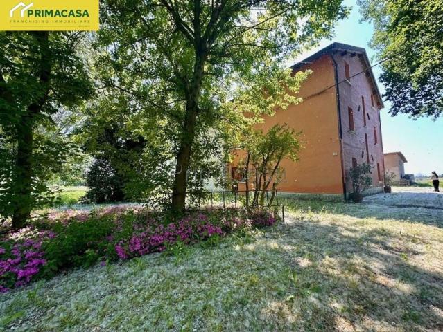 Villetta indipendente in vendita di 150 m² in Via A. Manzoni