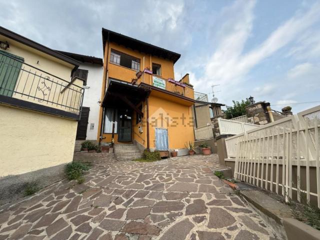Villetta indipendente in vendita di 150 m² in Via Ai Bossolà, 112