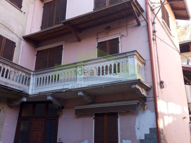 Villetta indipendente in vendita di 150 m² in Via al Castello