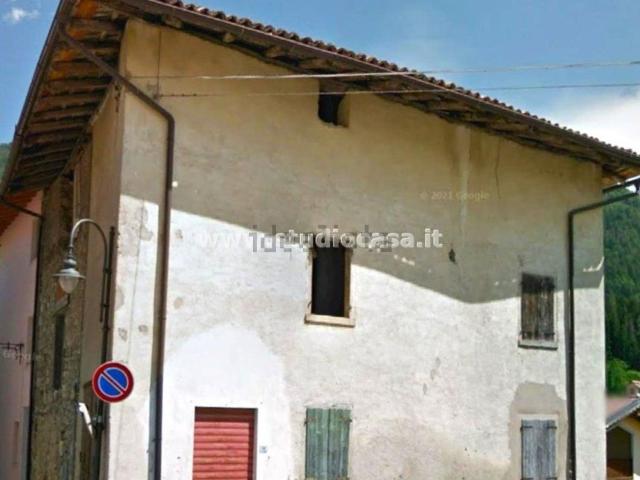 Villetta indipendente in vendita di 150 m² in Via Alessandro Manzoni