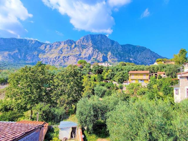 Villetta indipendente in vendita di 150 m² in Via alfieri