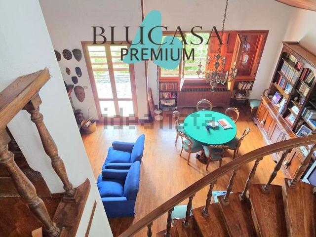 Villetta indipendente in vendita di 150 m² in Via Brusia