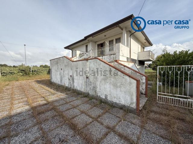 Villetta indipendente in vendita di 150 m² in Via G. di Vittorio