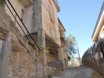 Villetta indipendente in vendita di 150 m² in Via Dante Alighieri, 4
