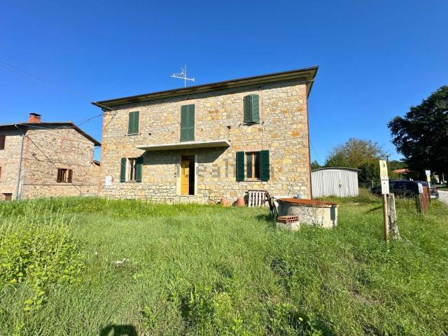 Villetta indipendente in vendita di 150 m² in Via dei Pini