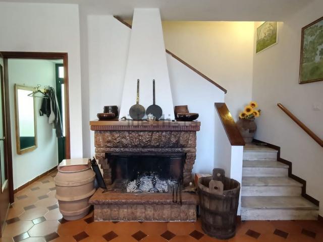 Villetta indipendente in vendita di 150 m² in Via del carmine