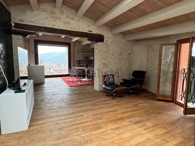 Villetta indipendente in vendita di 150 m² in Via del Trebbio