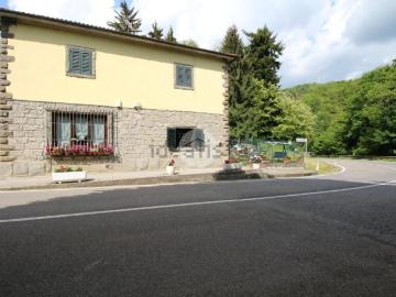 Villetta indipendente in vendita di 150 m² in Via dell&apos Appennino, 2