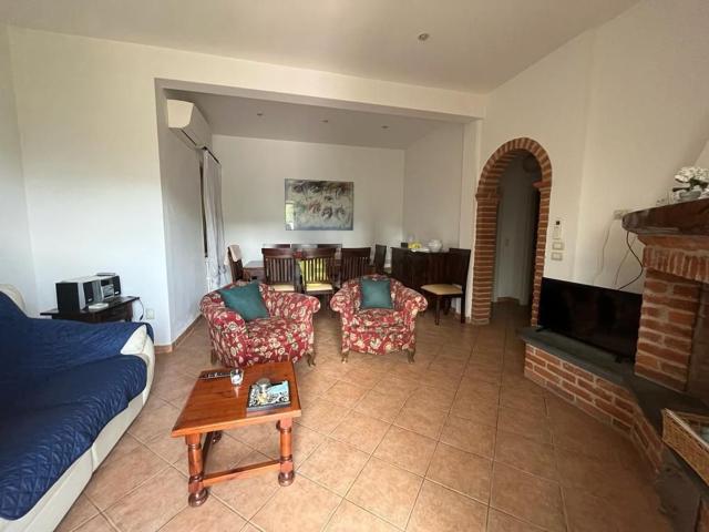 Villetta indipendente in vendita di 150 m² in Via Della Barbiera