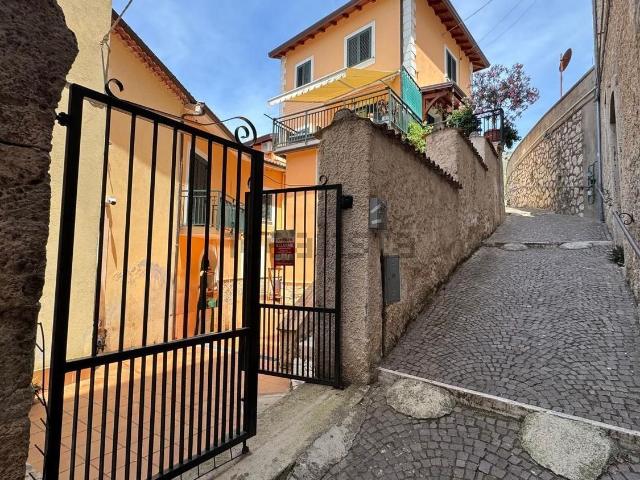 Villetta indipendente in vendita di 150 m² in Via Della Pace