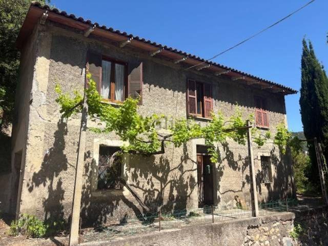 Villetta indipendente in vendita di 150 m² in Via Delle Treie, 7