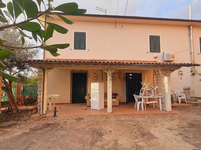 Villetta indipendente in vendita di 150 m² in Via di Centi