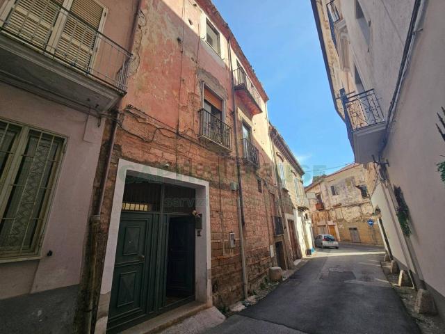 Villetta indipendente in vendita di 150 m² in Via Duca d&apos Aosta