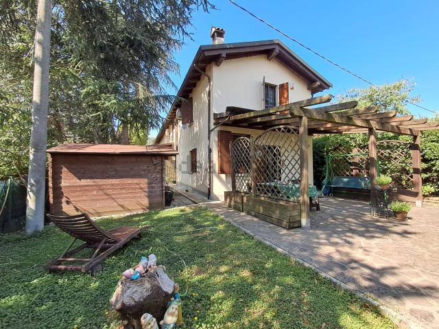 Villetta indipendente in vendita di 150 m² in Via Emilia, 399