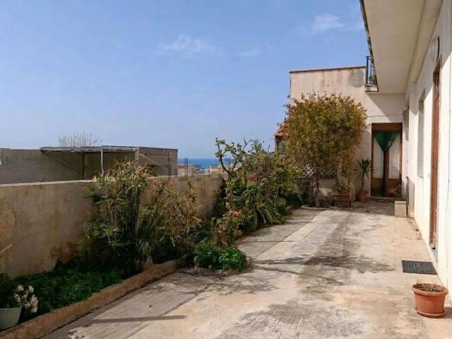 Villetta indipendente in vendita di 150 m² in Via Enea, 16