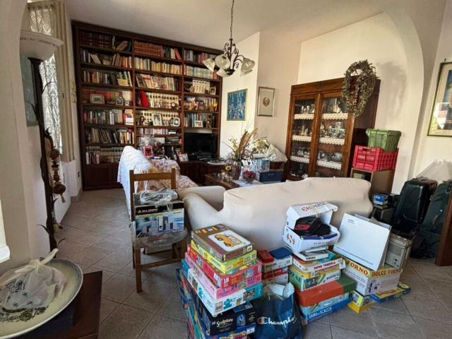 Villetta indipendente in vendita di 150 m² in Via Elvezio Cerboni