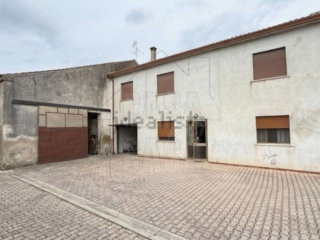 Villetta indipendente in vendita di 150 m² in Via Deserto