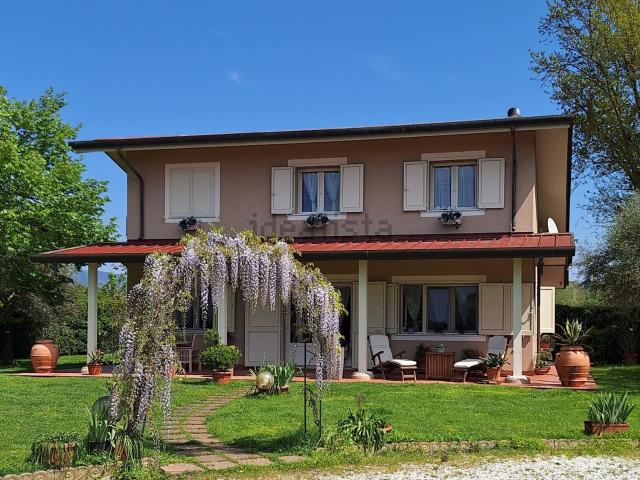 Villetta indipendente in vendita di 150 m² in Via Fosso Guidario