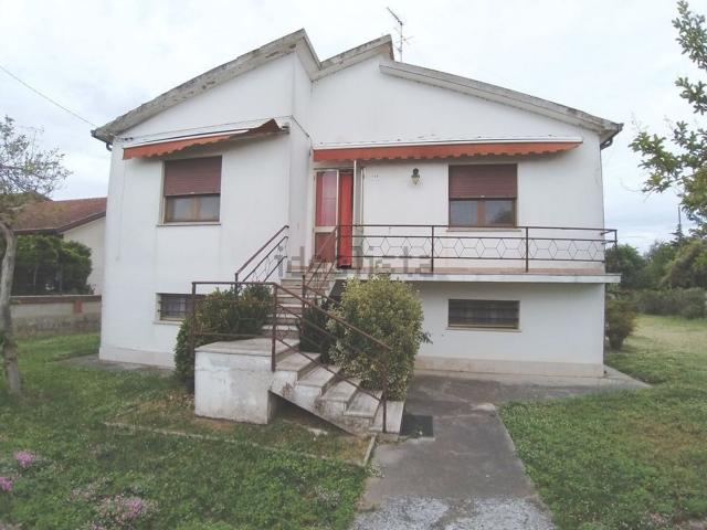 Villetta indipendente in vendita di 150 m² in Via fronte secondo tronco, 119