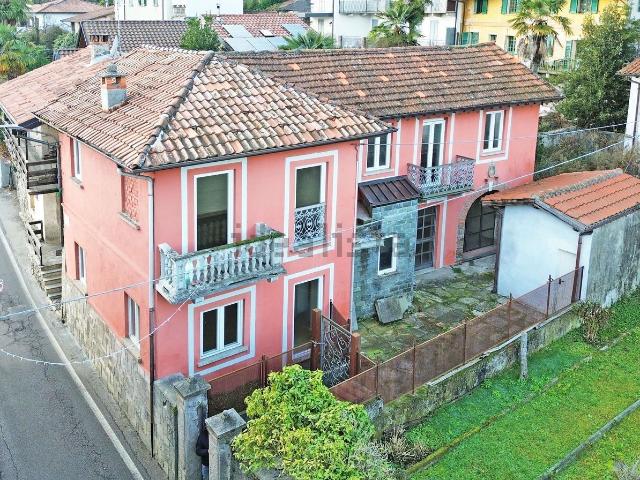 Villetta indipendente in vendita di 150 m² in Via Italia, 95