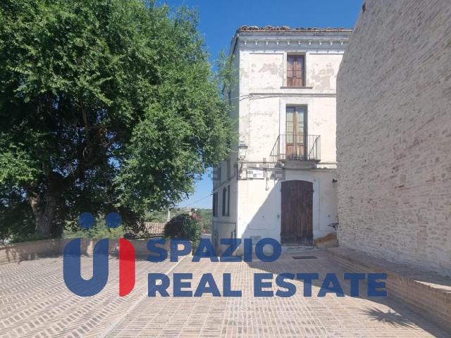 Villetta indipendente in vendita di 150 m² in Via IV Novembre, 14