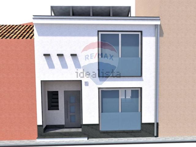 Villetta indipendente in vendita di 150 m² in Via Lavina, 87