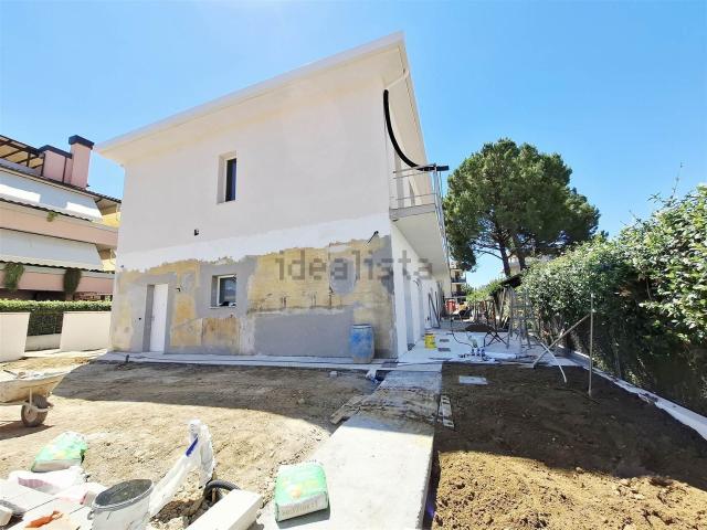 Villetta indipendente in vendita di 150 m² in Via Lucchese