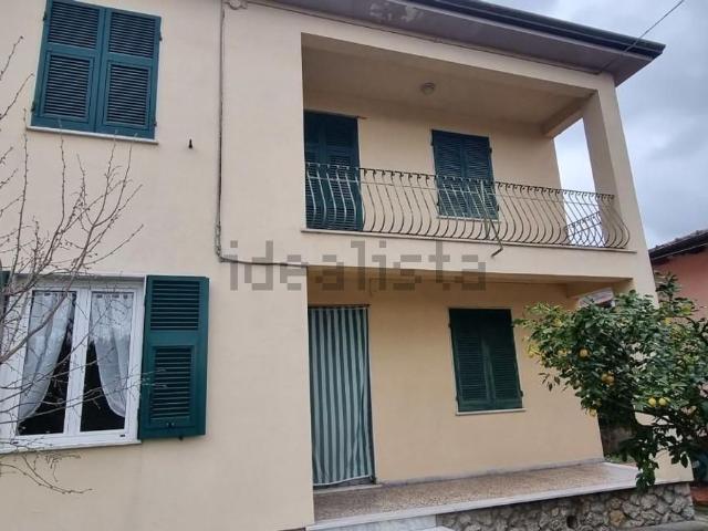 Villetta indipendente in vendita di 150 m² in Via Luigi del Mancino