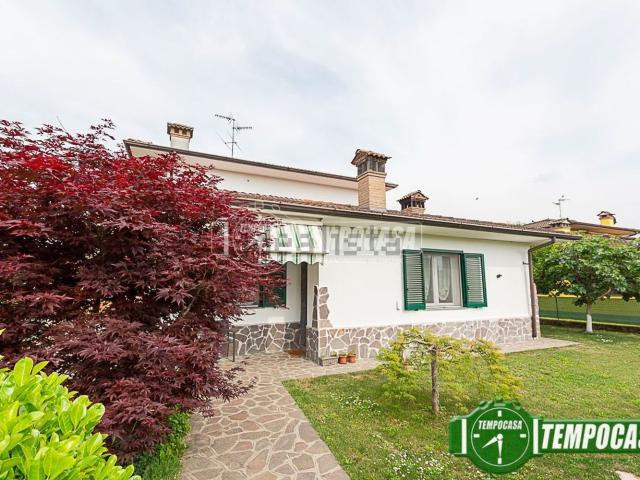 Villetta indipendente in vendita di 150 m² in Via Luigi Einaudi