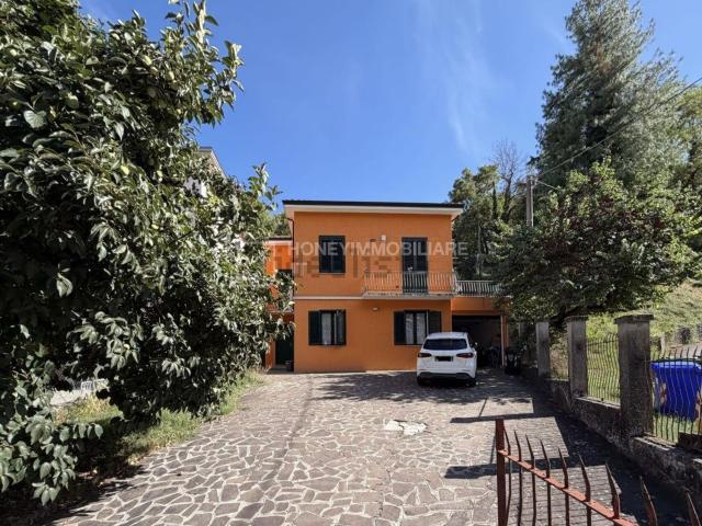 Villetta indipendente in vendita di 150 m² in Via Monte Grappa, 25