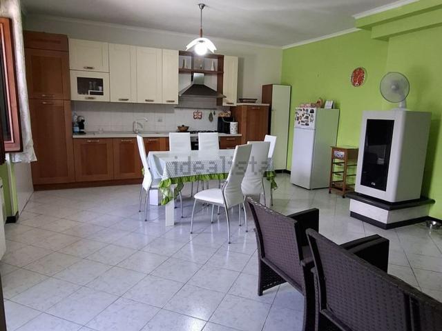 Villetta indipendente in vendita di 150 m² in Via Morolense