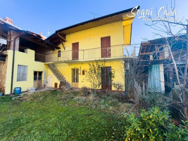 Villetta indipendente in vendita di 150 m² in Via martiri