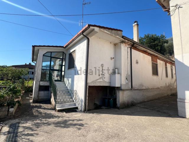 Villetta indipendente in vendita di 150 m² in Via Medina
