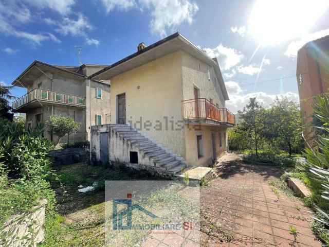 Villetta indipendente in vendita di 150 m² in Via Municipio