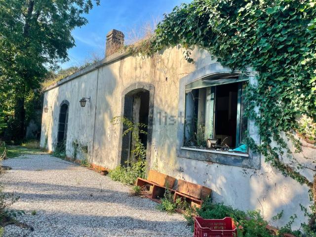 Villetta indipendente in vendita di 150 m² in Via Nuova