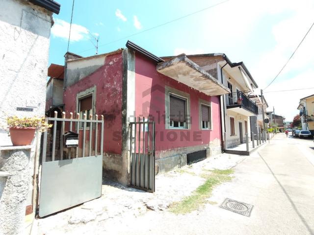 Villetta indipendente in vendita di 150 m² in Via Solferino